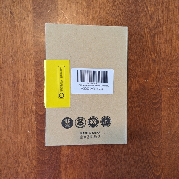 3-Pack Tempered Glass Screen Protector for Fitbit Versa/Versa Lite - Picture 3 of 3